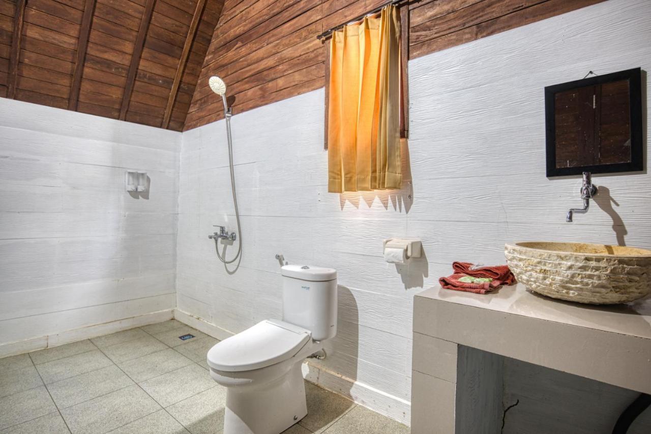 Megaland Bungalow Batununggul Dış mekan fotoğraf