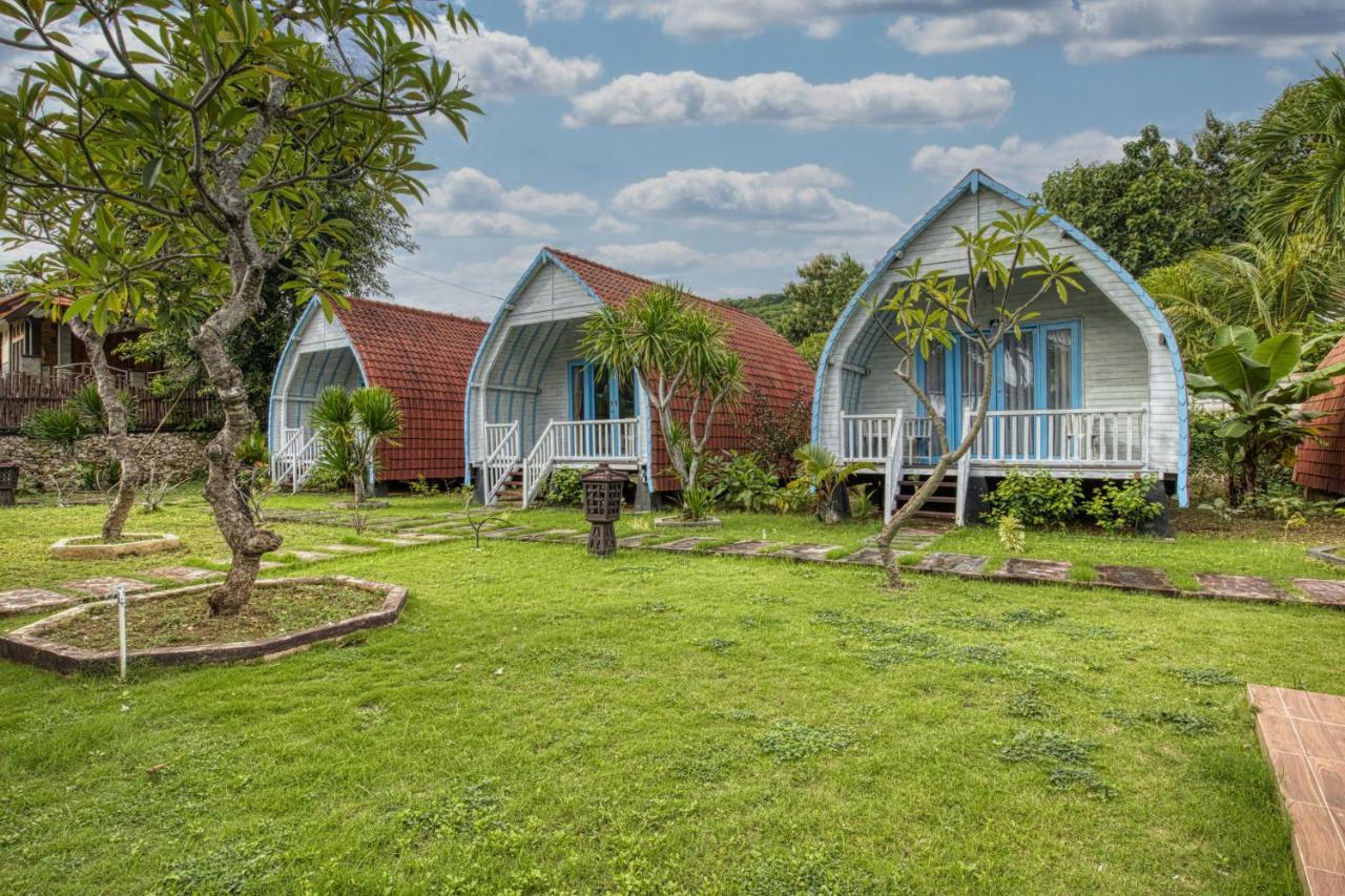 Megaland Bungalow Batununggul Dış mekan fotoğraf