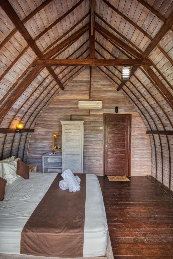 Megaland Bungalow Batununggul Dış mekan fotoğraf